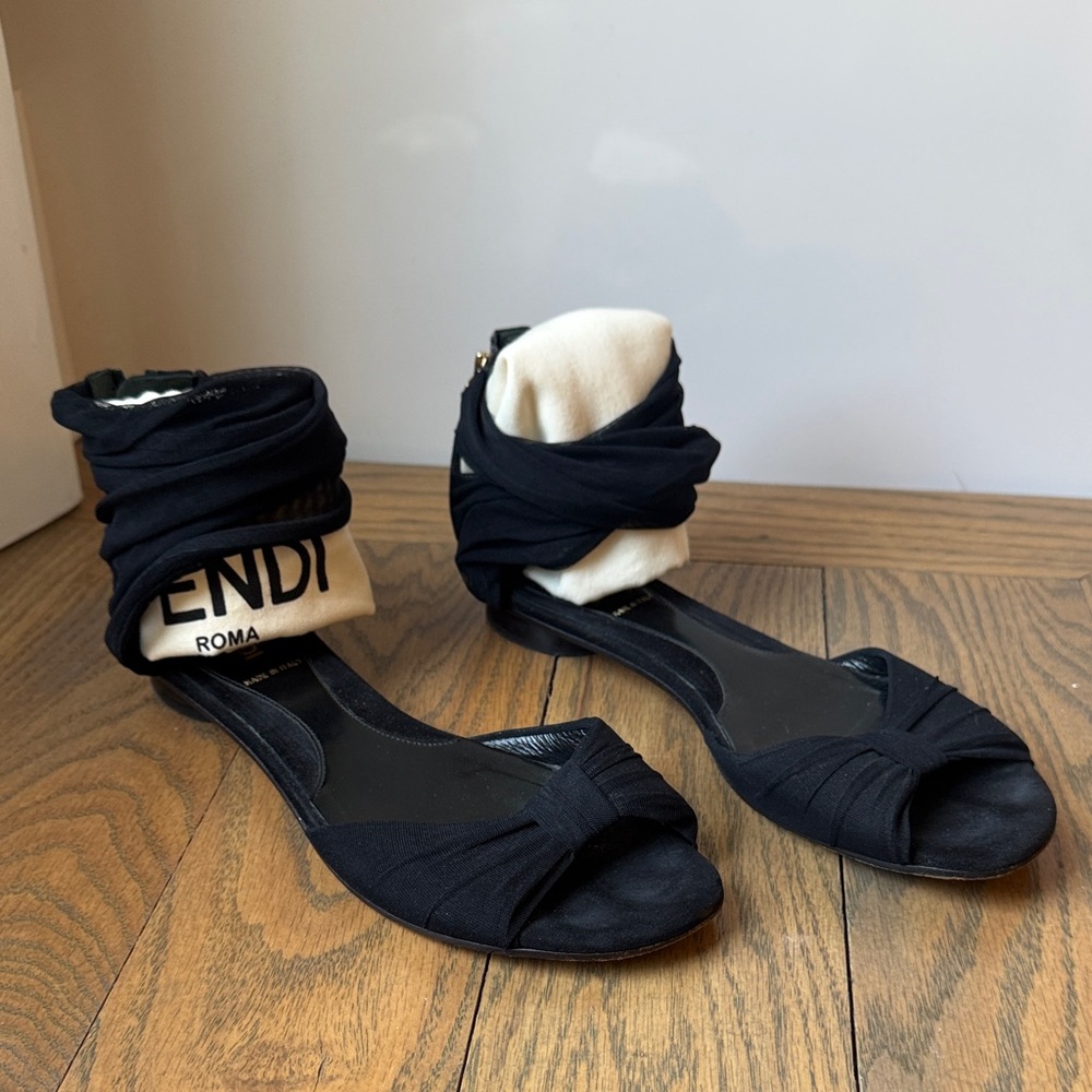Fendi Black Wrap Ankle Open-Toe Flat Sandals